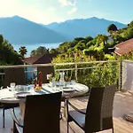 Casa Azalea Луино