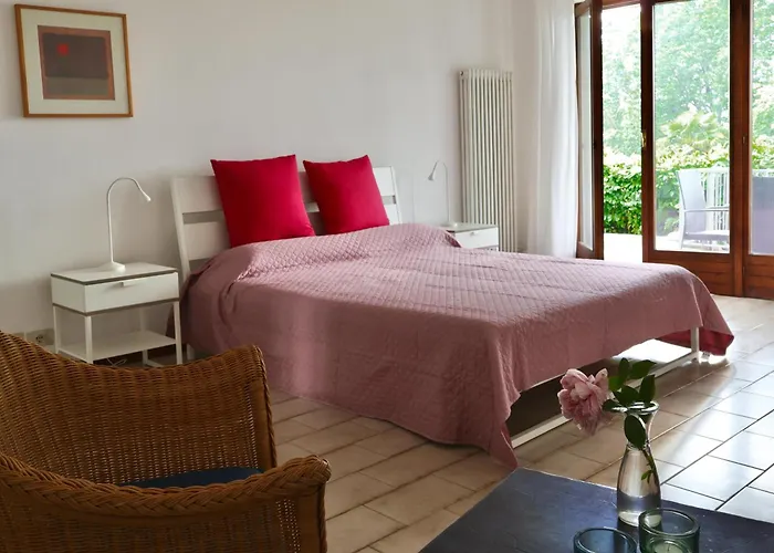 Semesterbostad Casa Azalea Luino