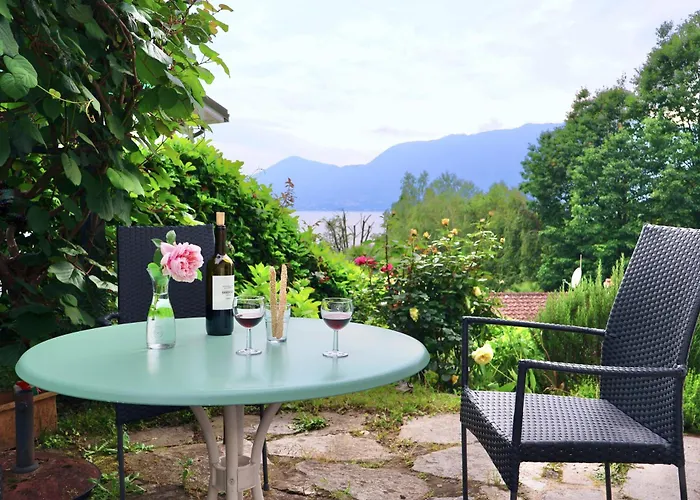 Casa Azalea Semesterbostad Luino